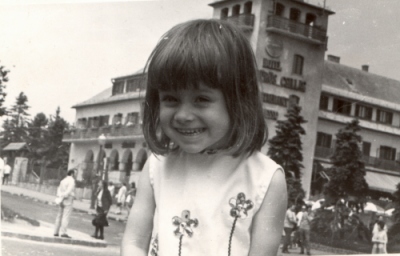 Fot� r�lam a V�r�scsillag hotel el�tt